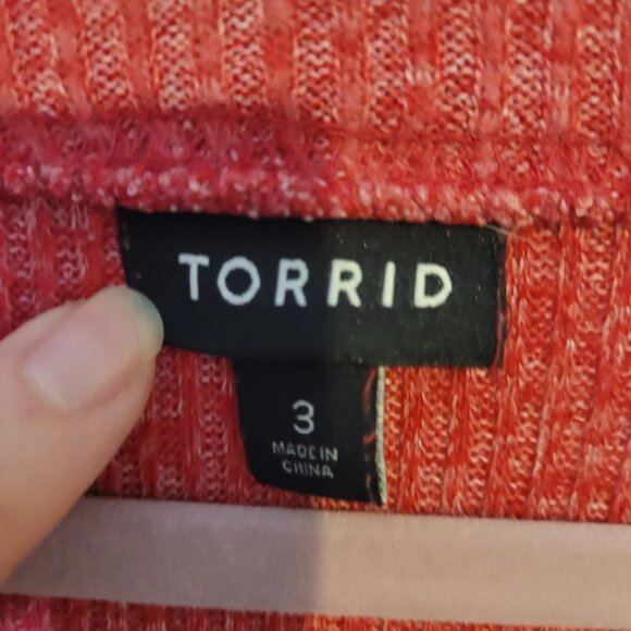 Torrid Red/Pink Sweater Dolman Sleeves Textured Size 3 - Picture 4 of 5